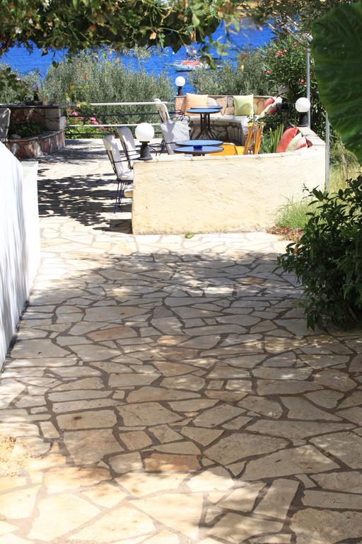 Ballas Apartments Agia Efimia Exterior foto