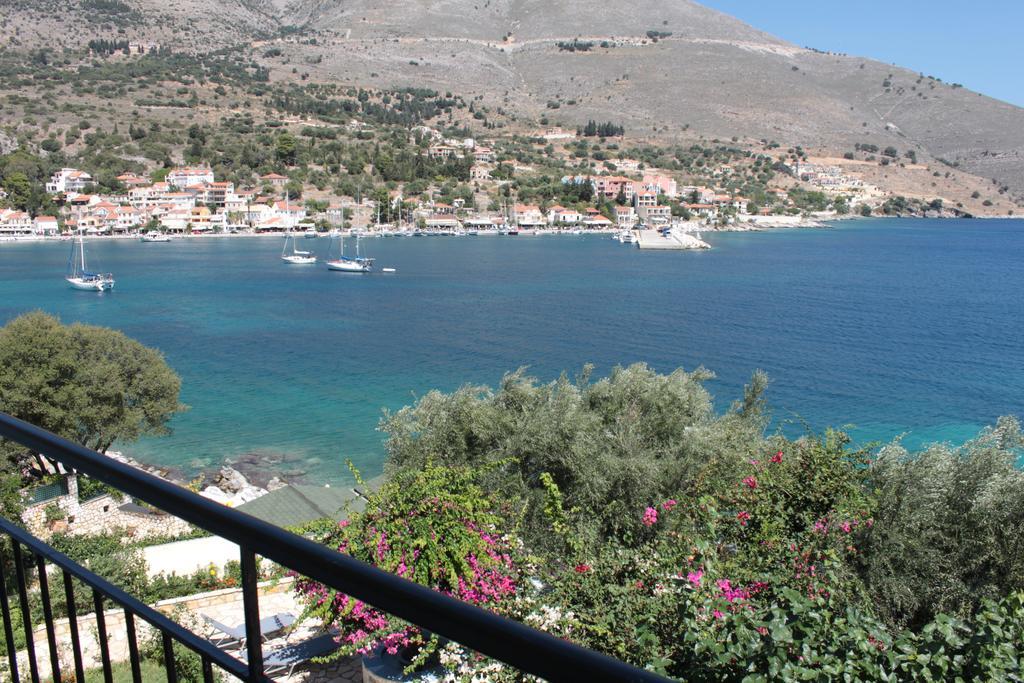Ballas Apartments Agia Efimia Exterior foto
