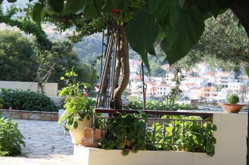 Ballas Apartments Agia Efimia Exterior foto