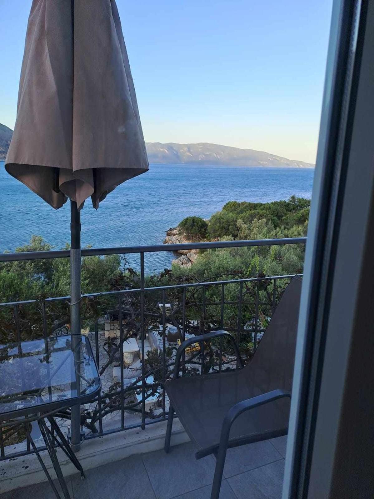 Ballas Apartments Agia Efimia Exterior foto