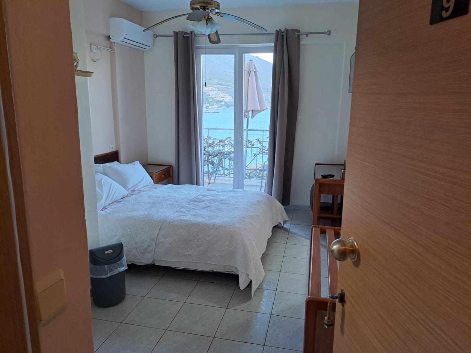 Ballas Apartments Agia Efimia Exterior foto